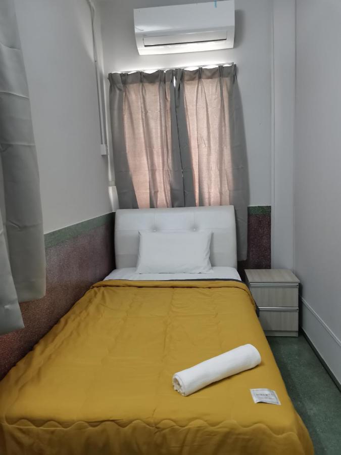 G Fortune Guest House Victoria Green 조지타운 외부 사진