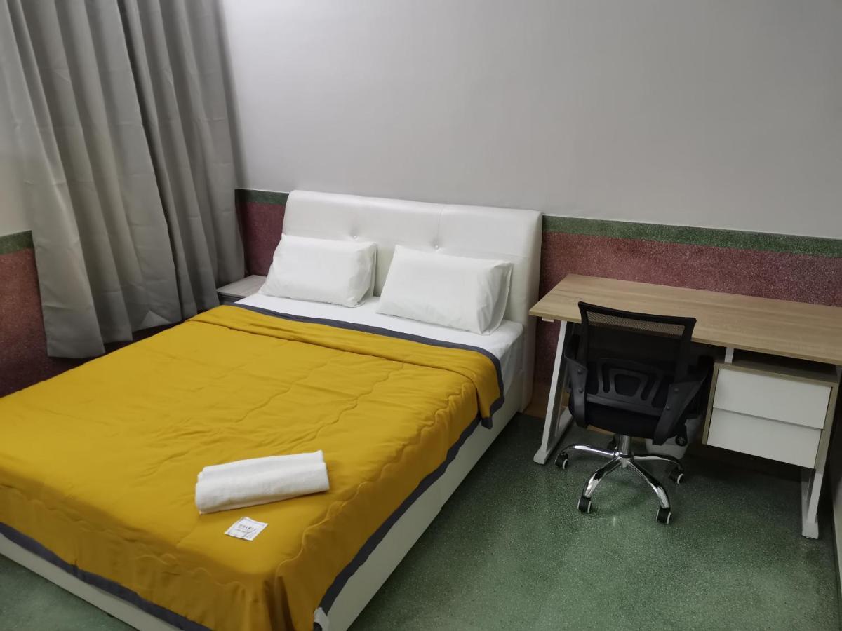 G Fortune Guest House Victoria Green 조지타운 외부 사진